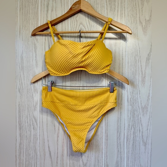 Shade & Shore Light Lift Ribbed Bandeau Bikini Top (34C) & Bottom (Small)- NWOT - Picture 4 of 7